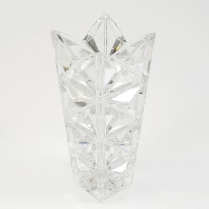 Vaza piramida cristal