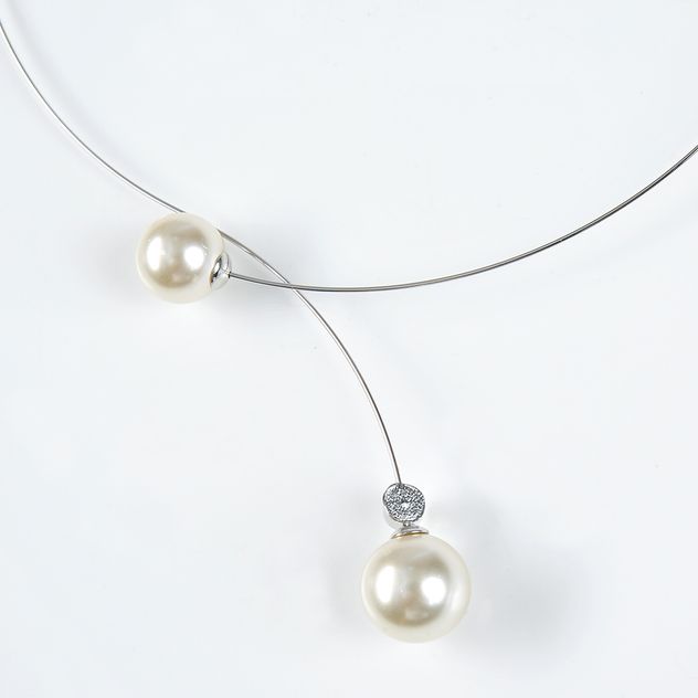 Colier elegant cu perle