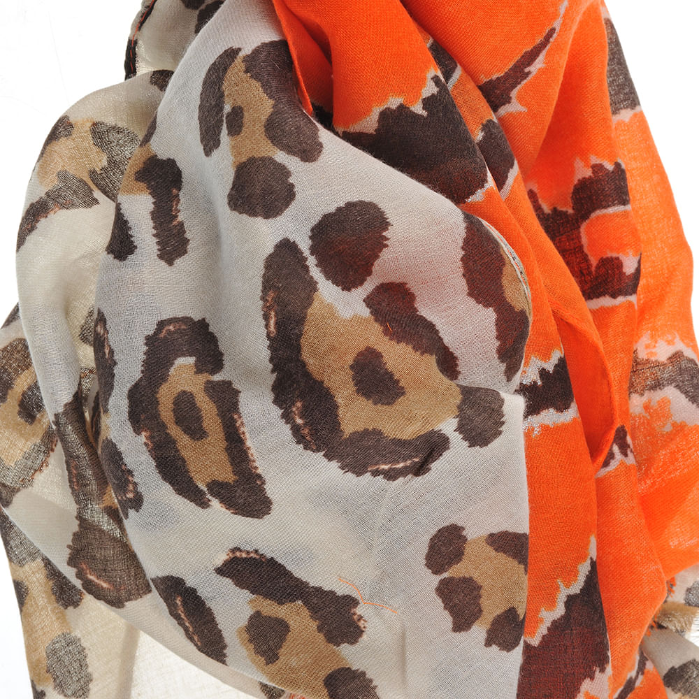 Esarfa din vascoza cu model animal print - 1 | YEO