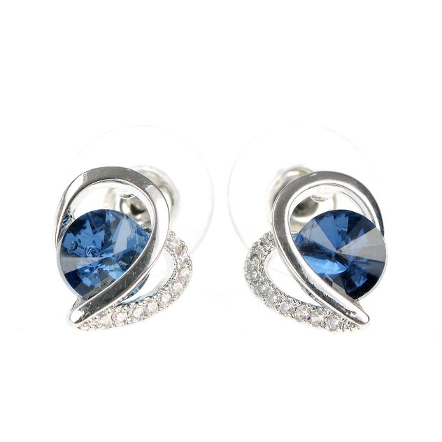 Cercei argintii design inima