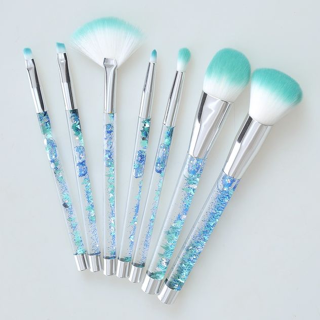 Set 7 pensule bleu pentru machiaj