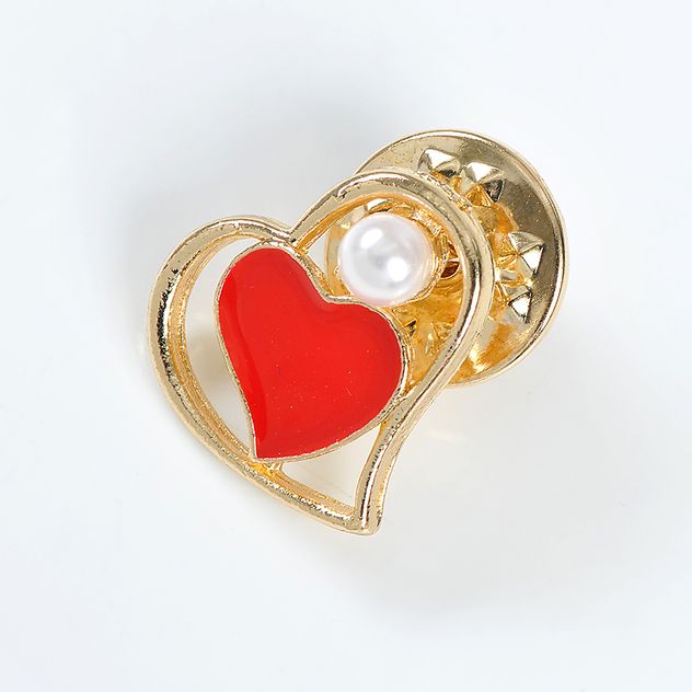 Brosa martisor doua inimi cu perla alba