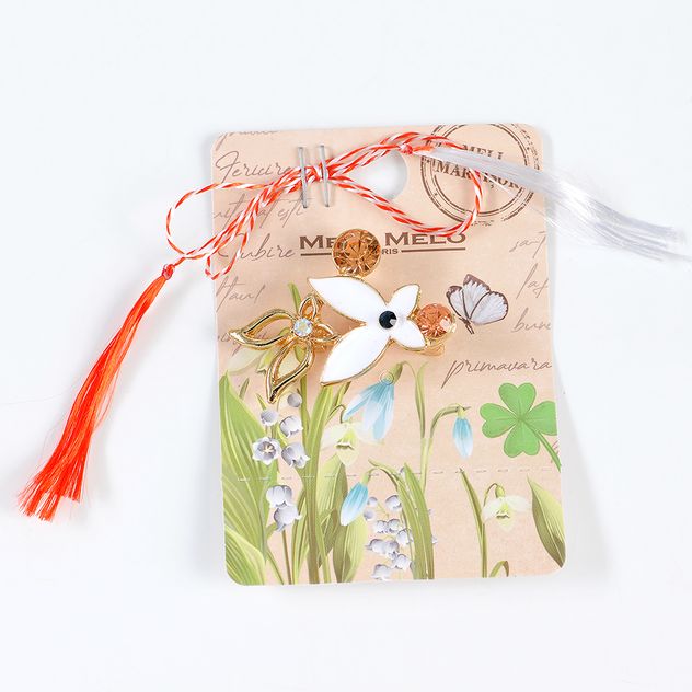 Brosa martisor cu fluturi