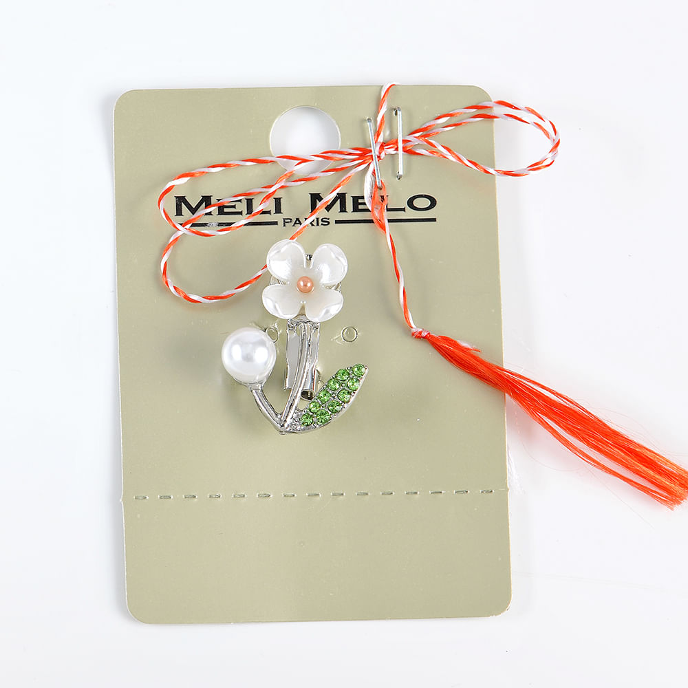 Brosa martisor floare alba cu perla - 3 | YEO