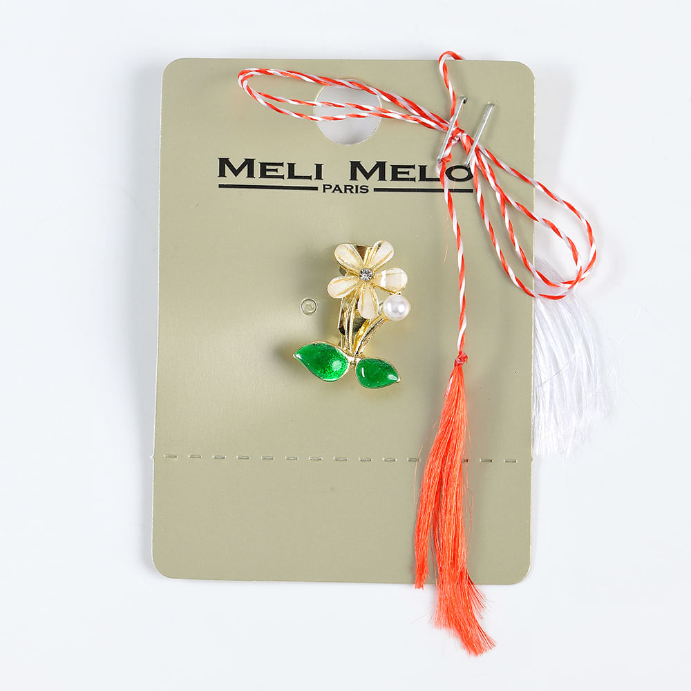 Brosa martisor floare alba cu frunze verzi - 3 | YEO