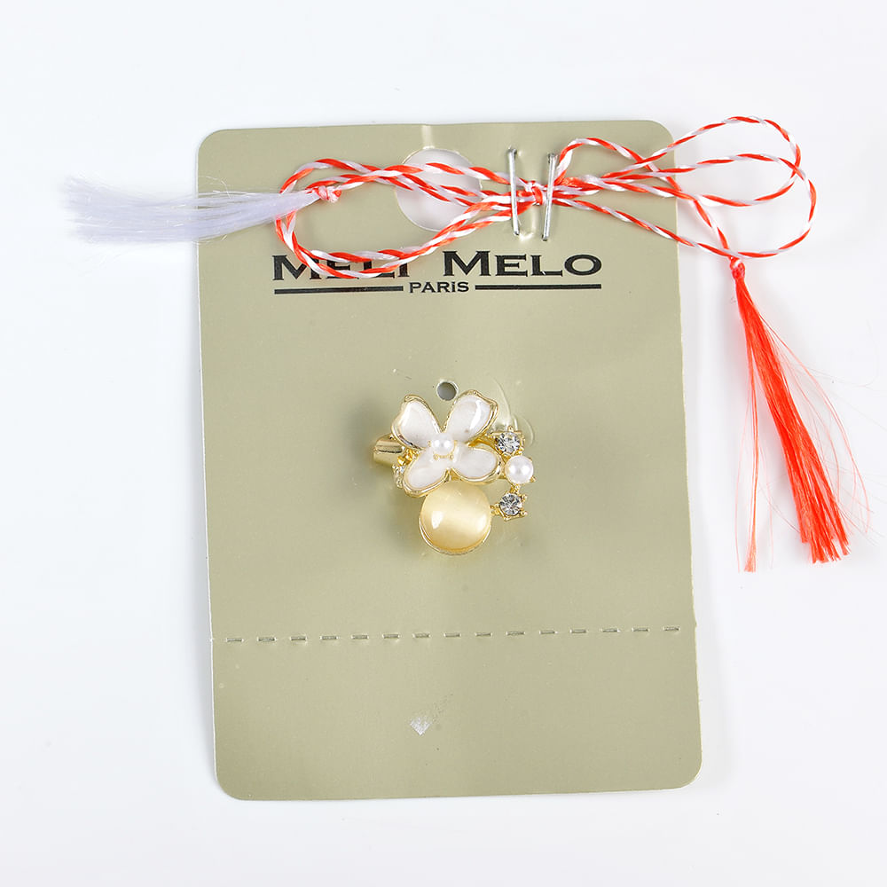Brosa martisor floare alba - 3 | YEO
