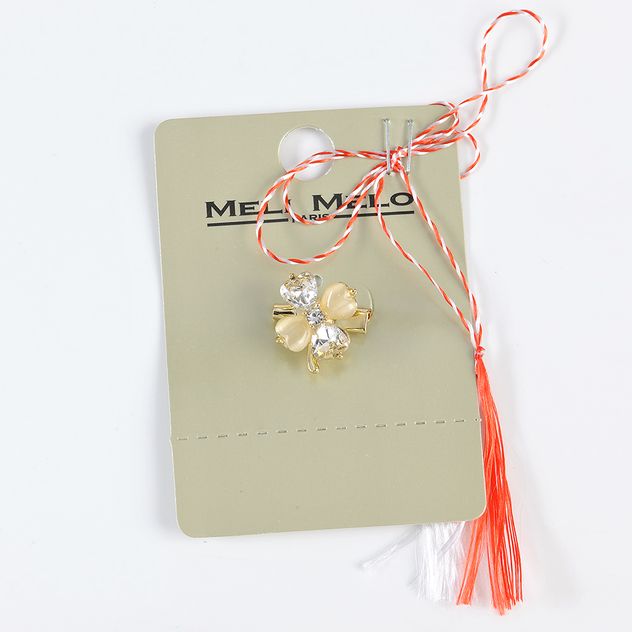 Brosa martisor floare aurie