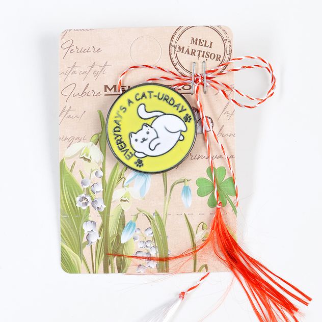 Brosa martisor rotunda cu pisica alba