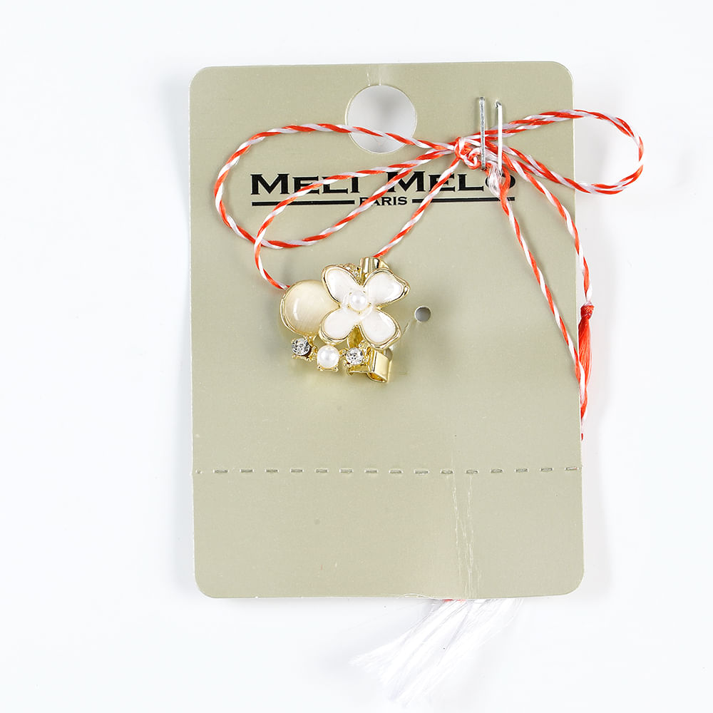 Brosa martisor floare alba cu perle - 3 | YEO