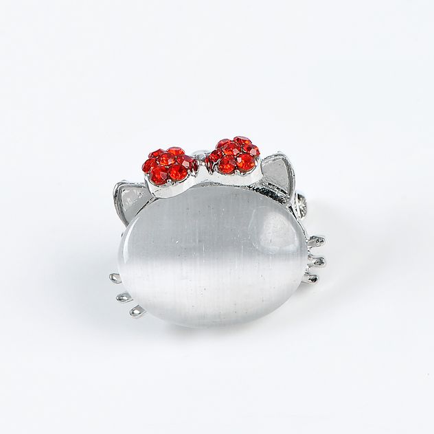 Brosa martisor cap de pisica