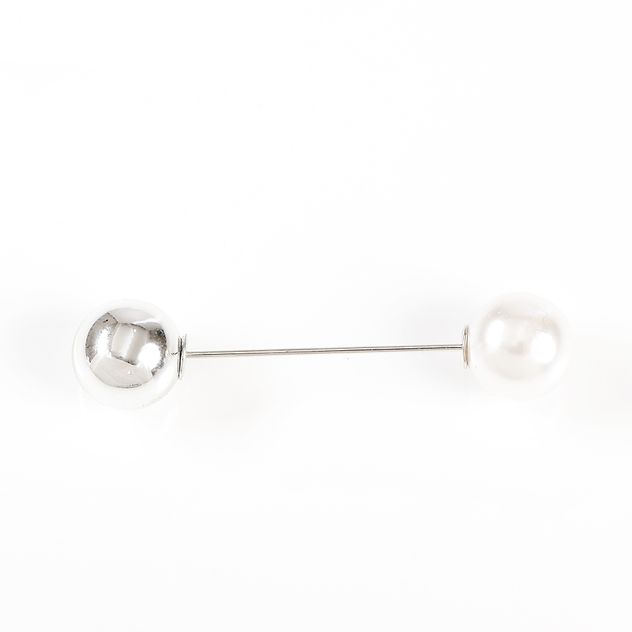 Brosa argintie eleganta tip ac