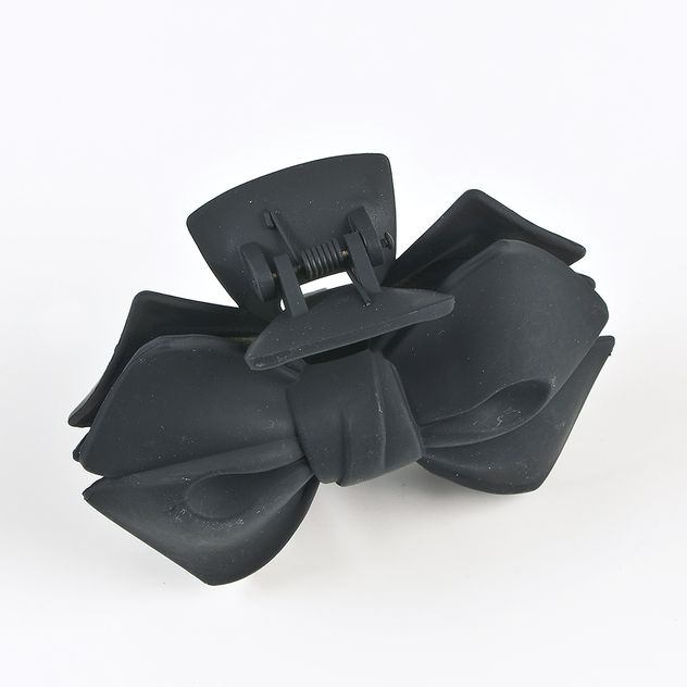 Cleste funda neagra