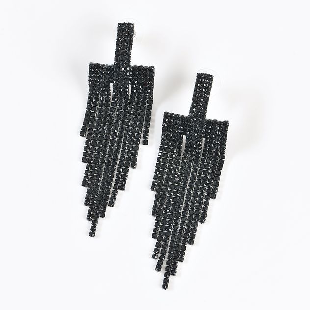 Cercei lungi eleganti cu pietre negre