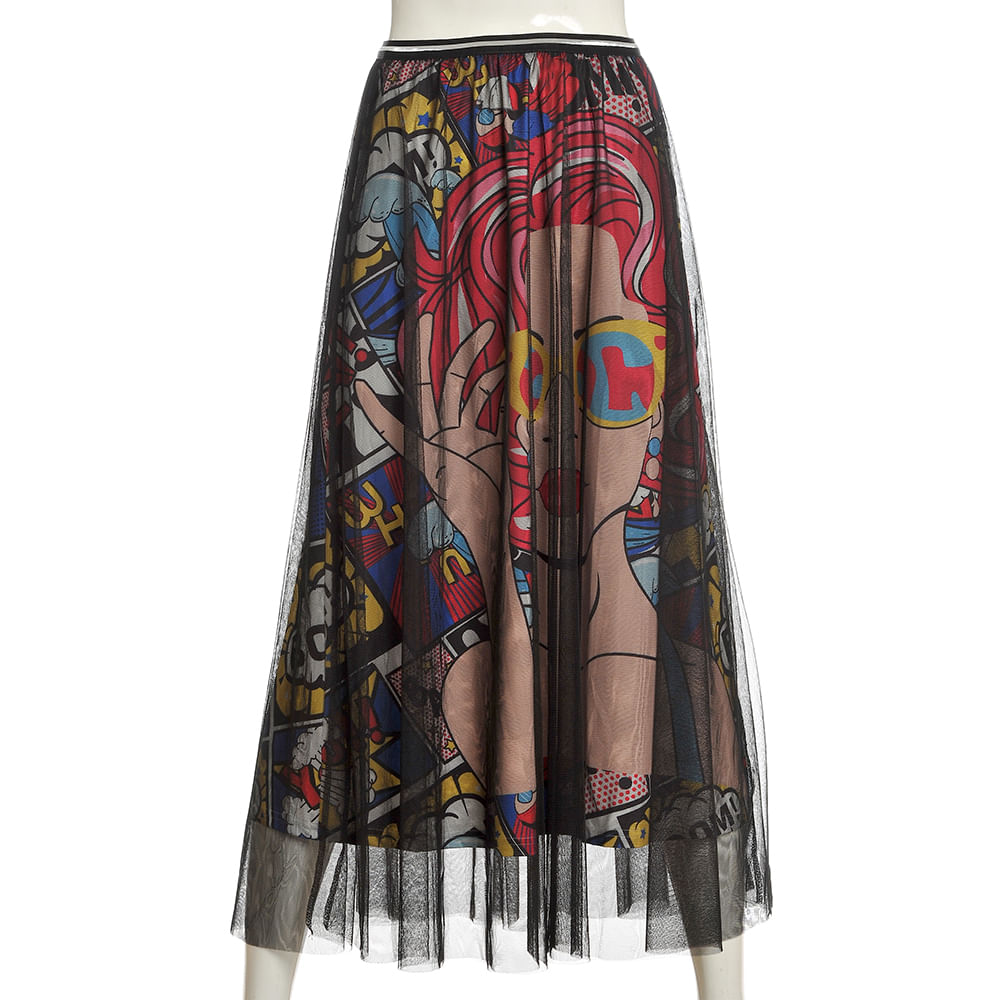 Fusta cu tul negru si chip feminin