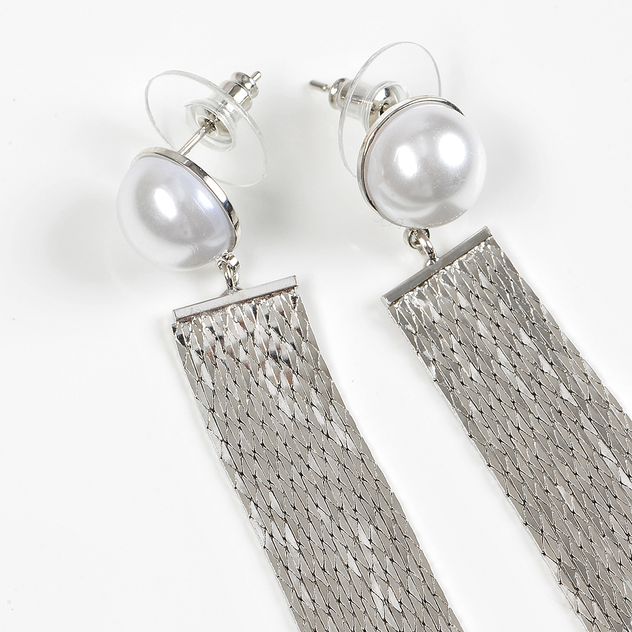 Cercei lungi argintii cu perla si franjuri