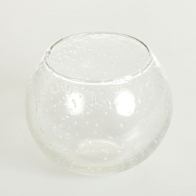 Vaza rotunda din sticla transparenta cu efect de bule