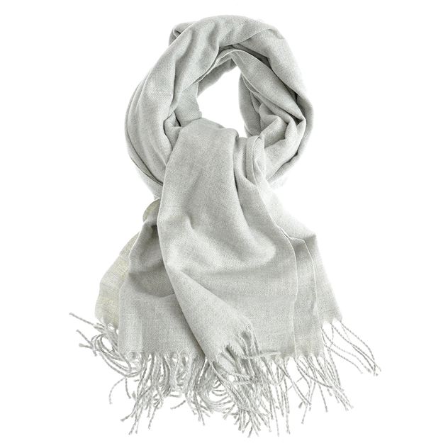 Esarfa groasa gri cu franjuri