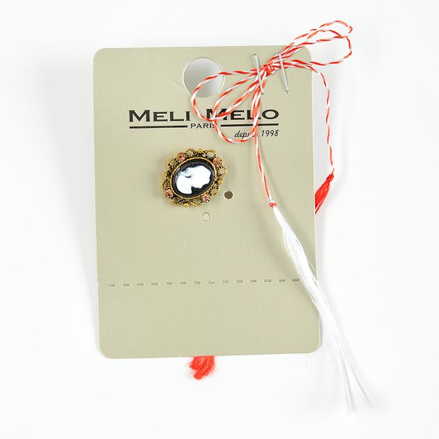 Brosa martisor eleganta Doamna cu Camelii