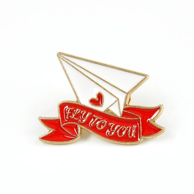 Brosa martisor FLY TO YOU