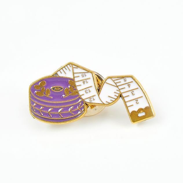 Brosa martisor centimetru