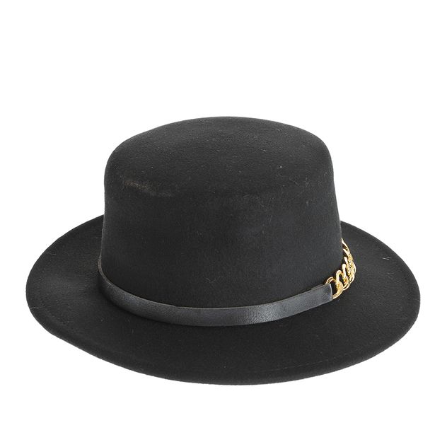 Palarie neagra cu lant auriu