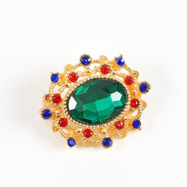 Brosa eleganta cu pietre multicolore
