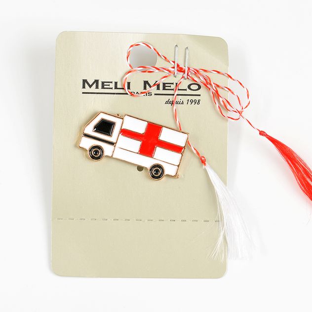 Brosa martisor masina ambulanta