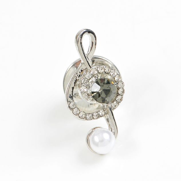 Brosa martisor Cheia Sol