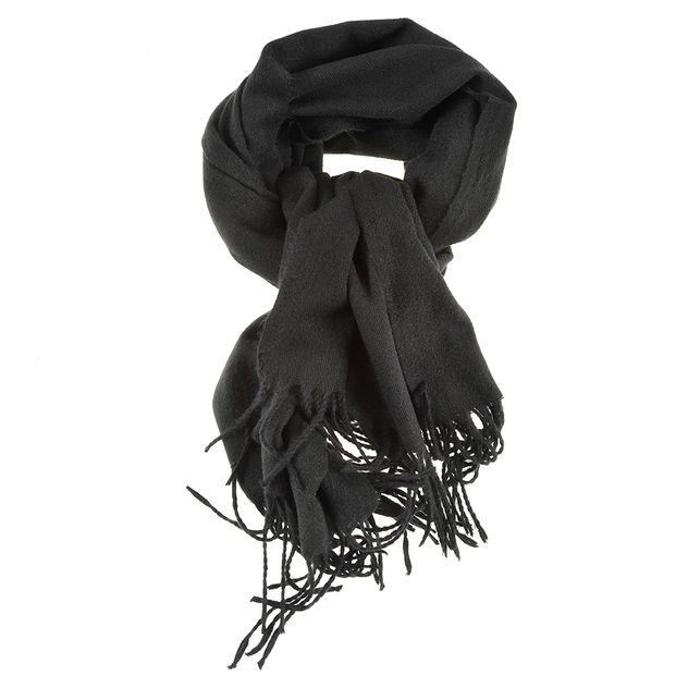Esarfa neagra cu franjuri 180 x 70 cm