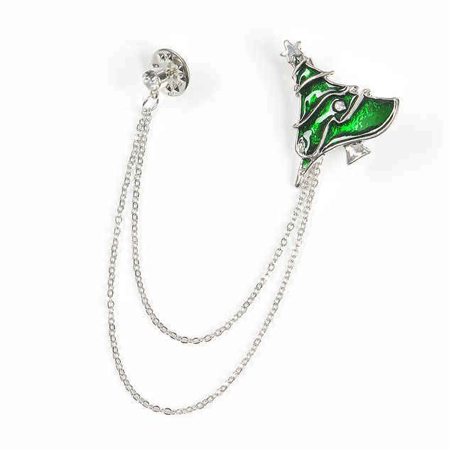 Brosa brad verde cu lanturi argintii duble