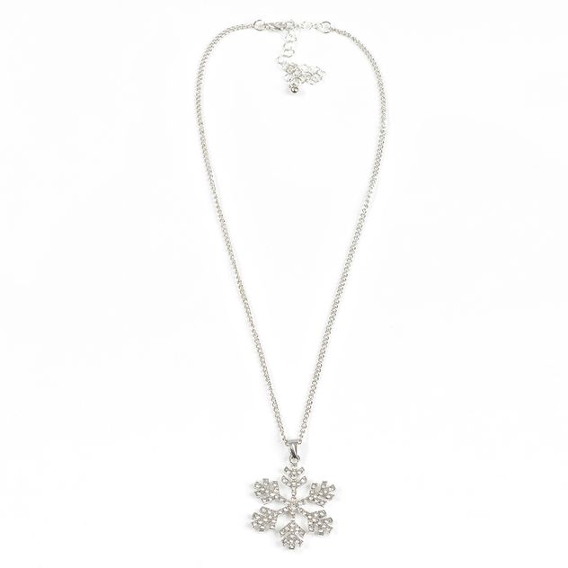 Colier argintiu cu pandantiv fulg de nea si cristale