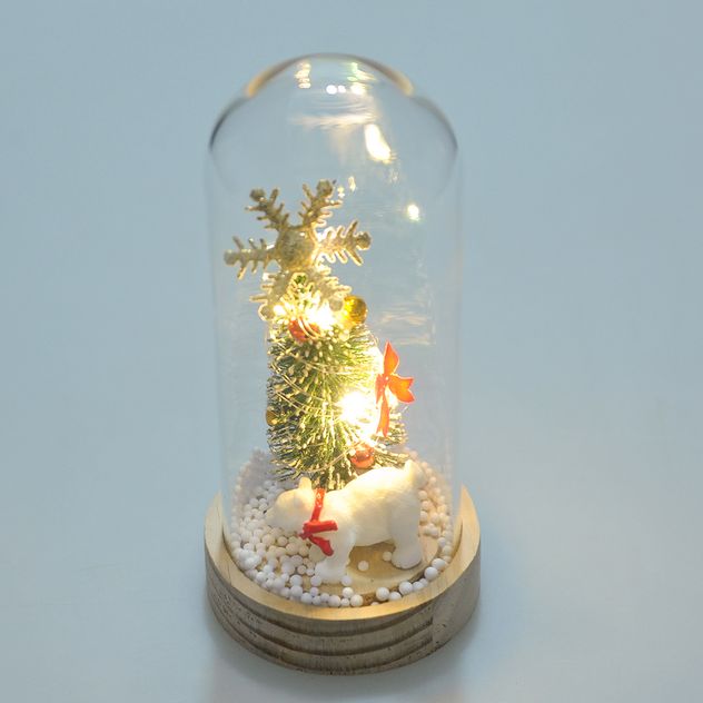 Decoratiune luminoasa glob cu brad 16.5 cm