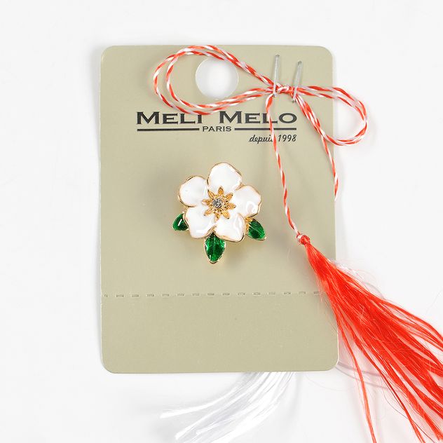 Brosa martisor floare alba