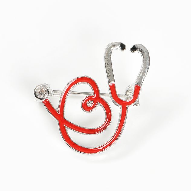 Brosa martisor stetoscop rosu