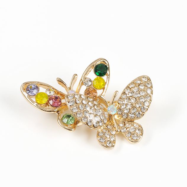 Brosa martisor eleganta doi fluturi cu pietre