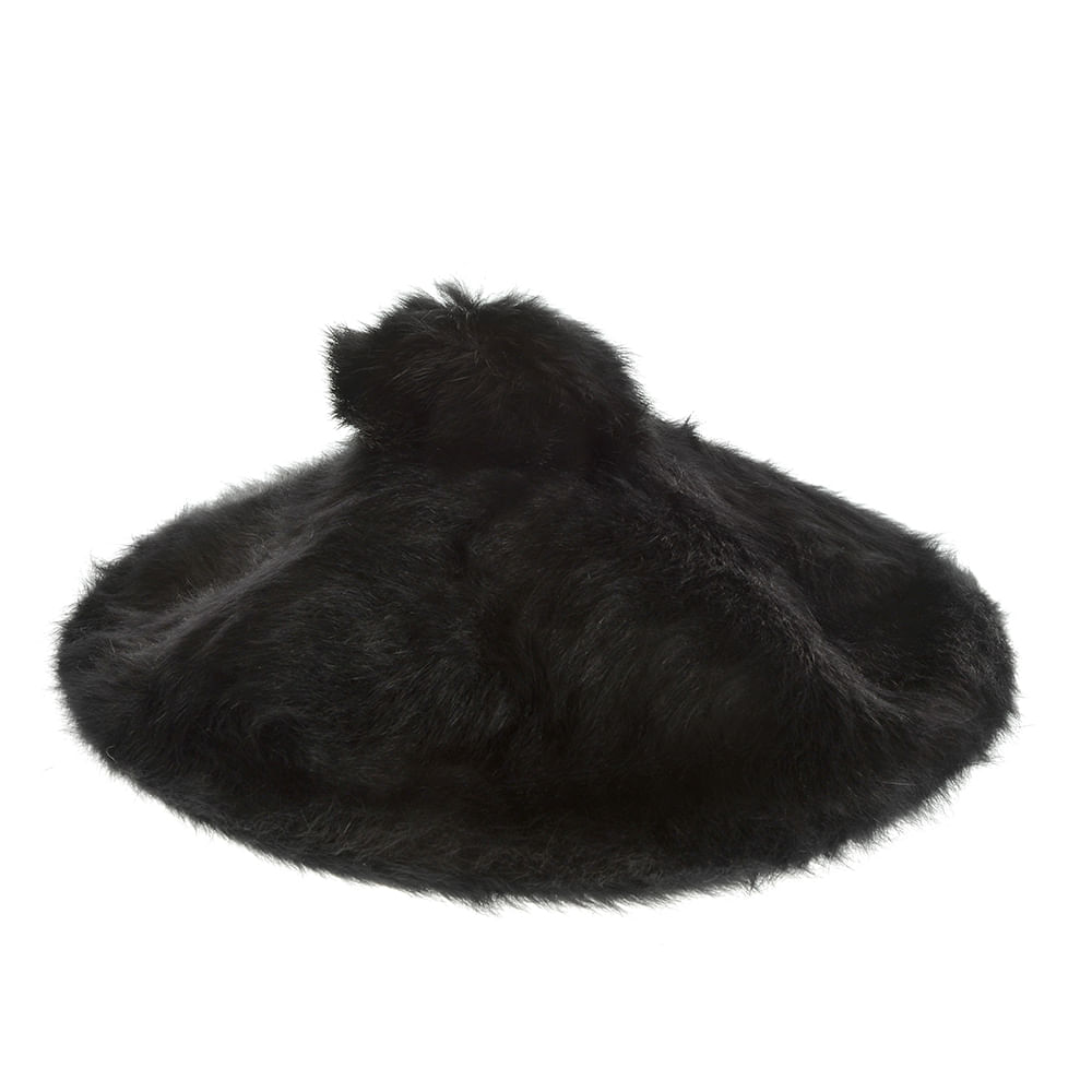 Bereta neagra cu mot