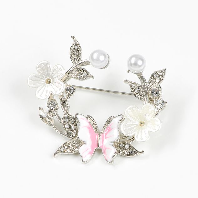 Brosa martisor coronita cu flori si fluturi albi
