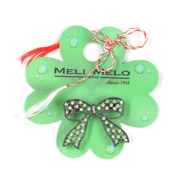 Brosa martisor funda neagra cu pietre albe