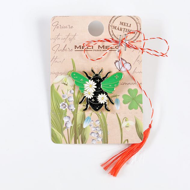 Brosa martisor insecta