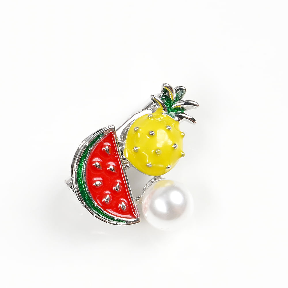 Brosa martisor fructe