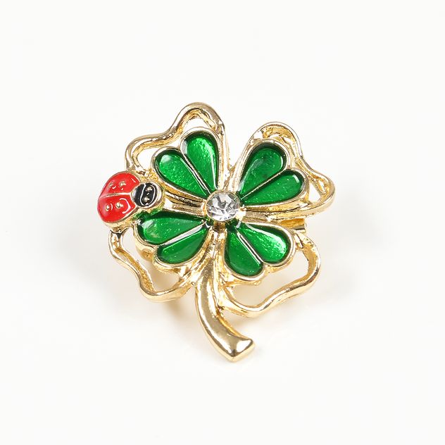 Brosa martisor trifoi cu pietre verzi si buburuza