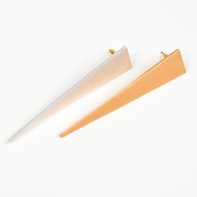 Cercei metalici lungi