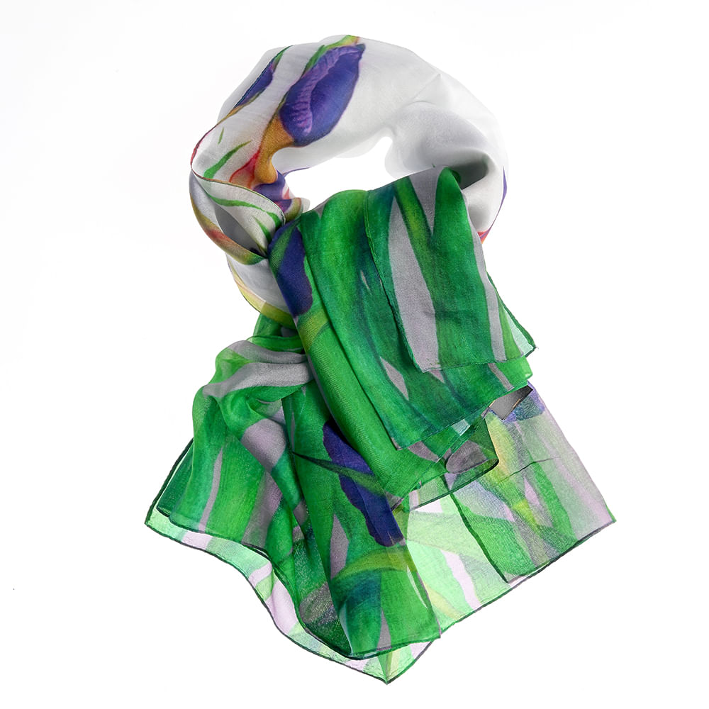Esarfa matase cu imprimeu floral in nuante de verde si mov 100 x 100 cm