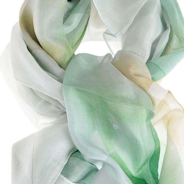 Esarfa din matase in nuante de verde si alb 50x180 cm