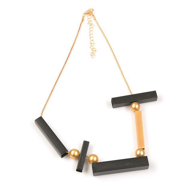 Colier  auriu cu forme geometrice