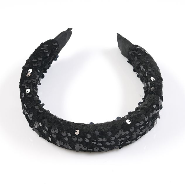 Bentita neagra accesorizata cu paiete lucioase