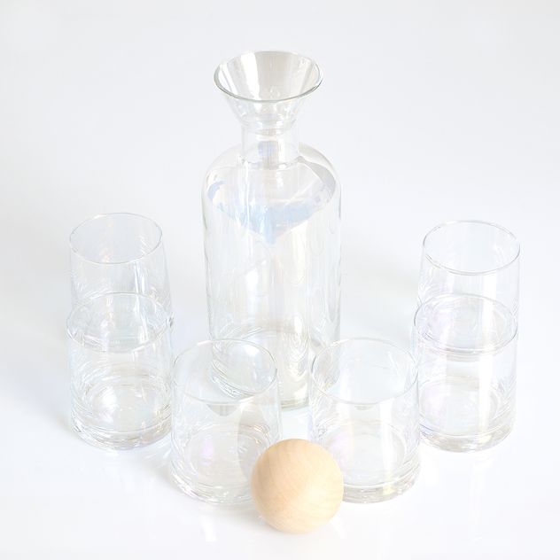 Set decantor 1200 ml cu 6 pahare 260 ml si dop din lemn