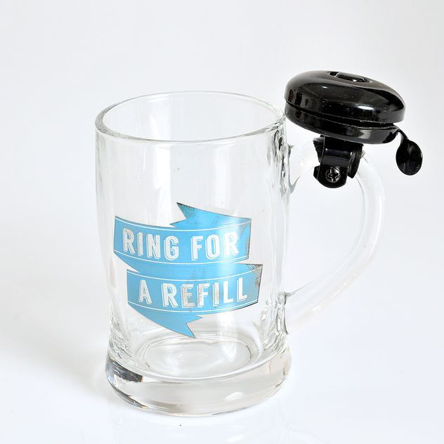 Halba din sticla cu clopotel si mesaj “Ring for a refill”