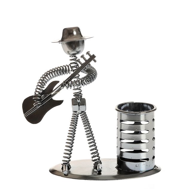 Suport birou metalic cu statueta muzician si spatiu pentru pixuri