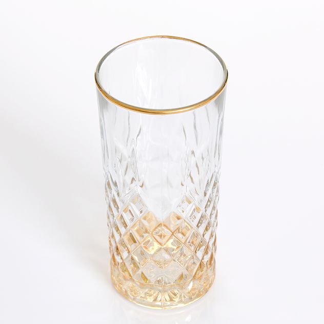 Pahar transparent cu detalii aurii